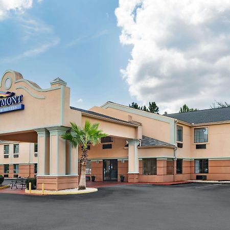 Baymont By Wyndham Hinesville Fort Stewart Area Экстерьер фото