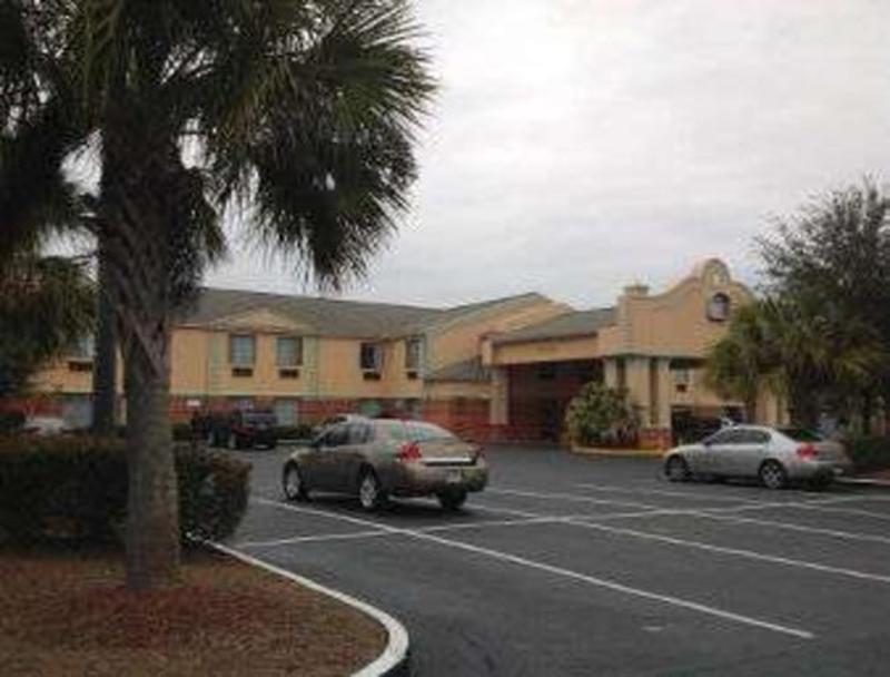 Baymont By Wyndham Hinesville Fort Stewart Area Экстерьер фото