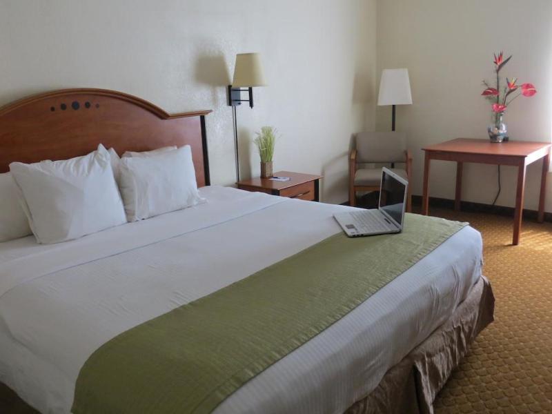 Baymont By Wyndham Hinesville Fort Stewart Area Экстерьер фото