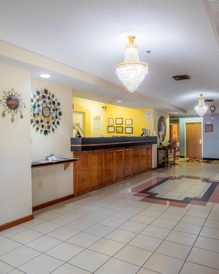 Baymont By Wyndham Hinesville Fort Stewart Area Экстерьер фото